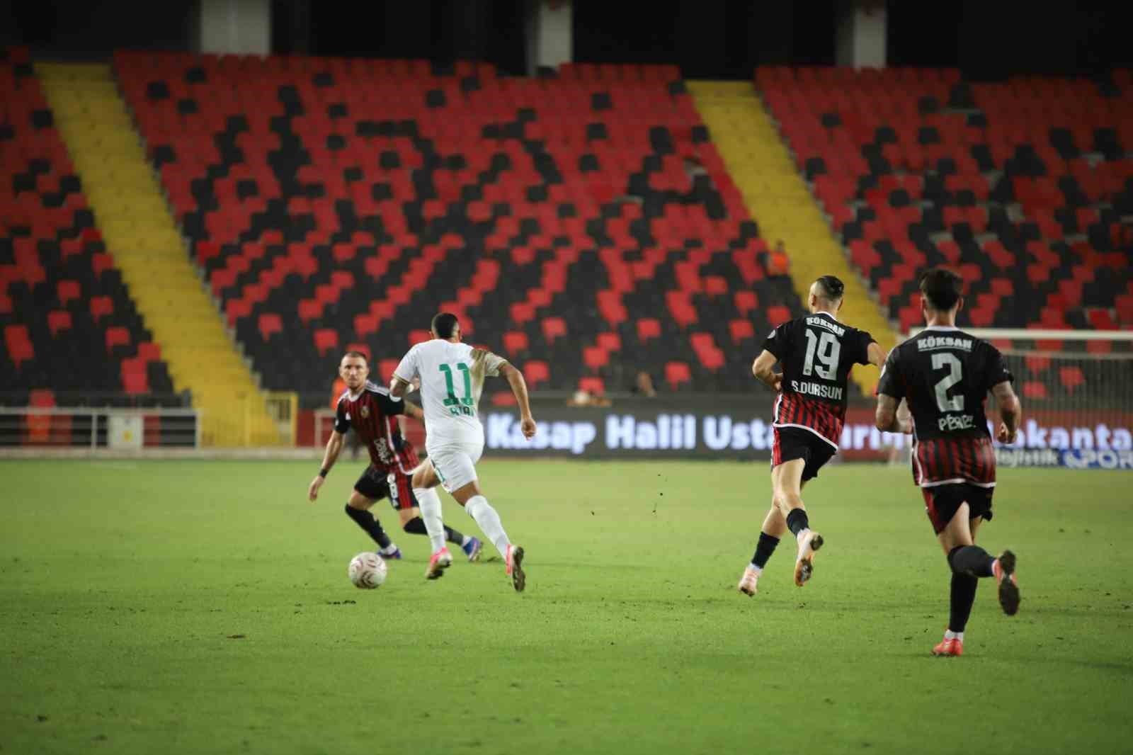 Trendyol Süper Lig: Gaziantep FK: 1 - Alanyaspor: 1 (Maç sonucu)