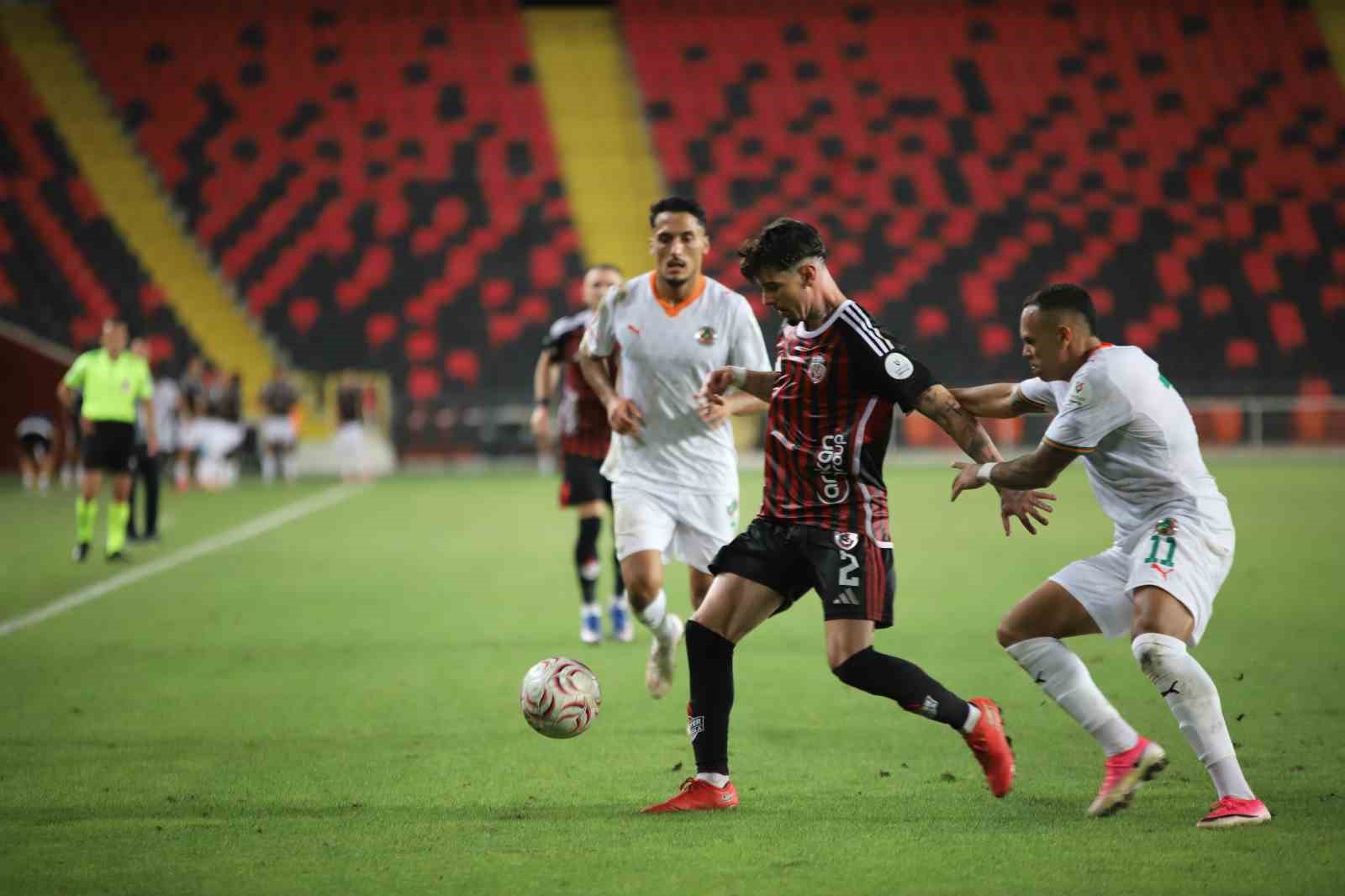 Trendyol Süper Lig: Gaziantep FK: 1 - Alanyaspor: 1 (Maç sonucu)