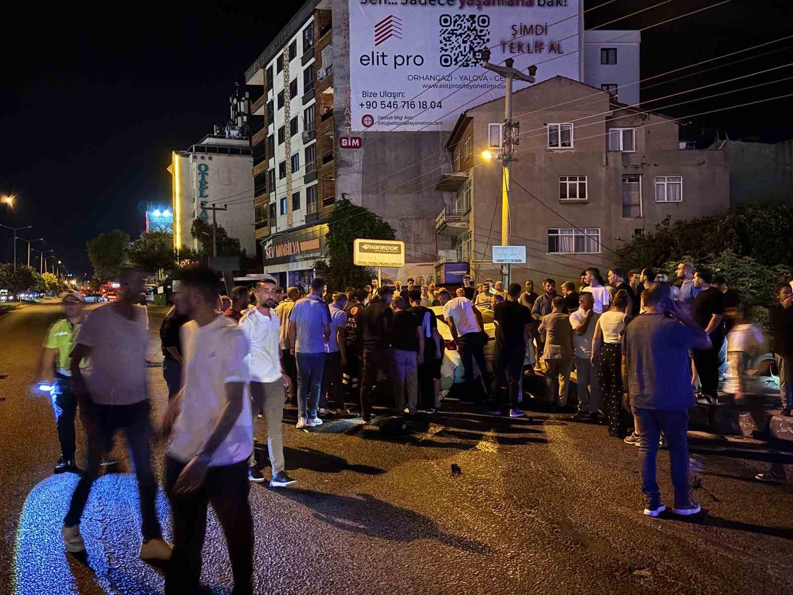 Kırmızı ışık ihlali facia getirdi : 1’i ağır 5 yaralı