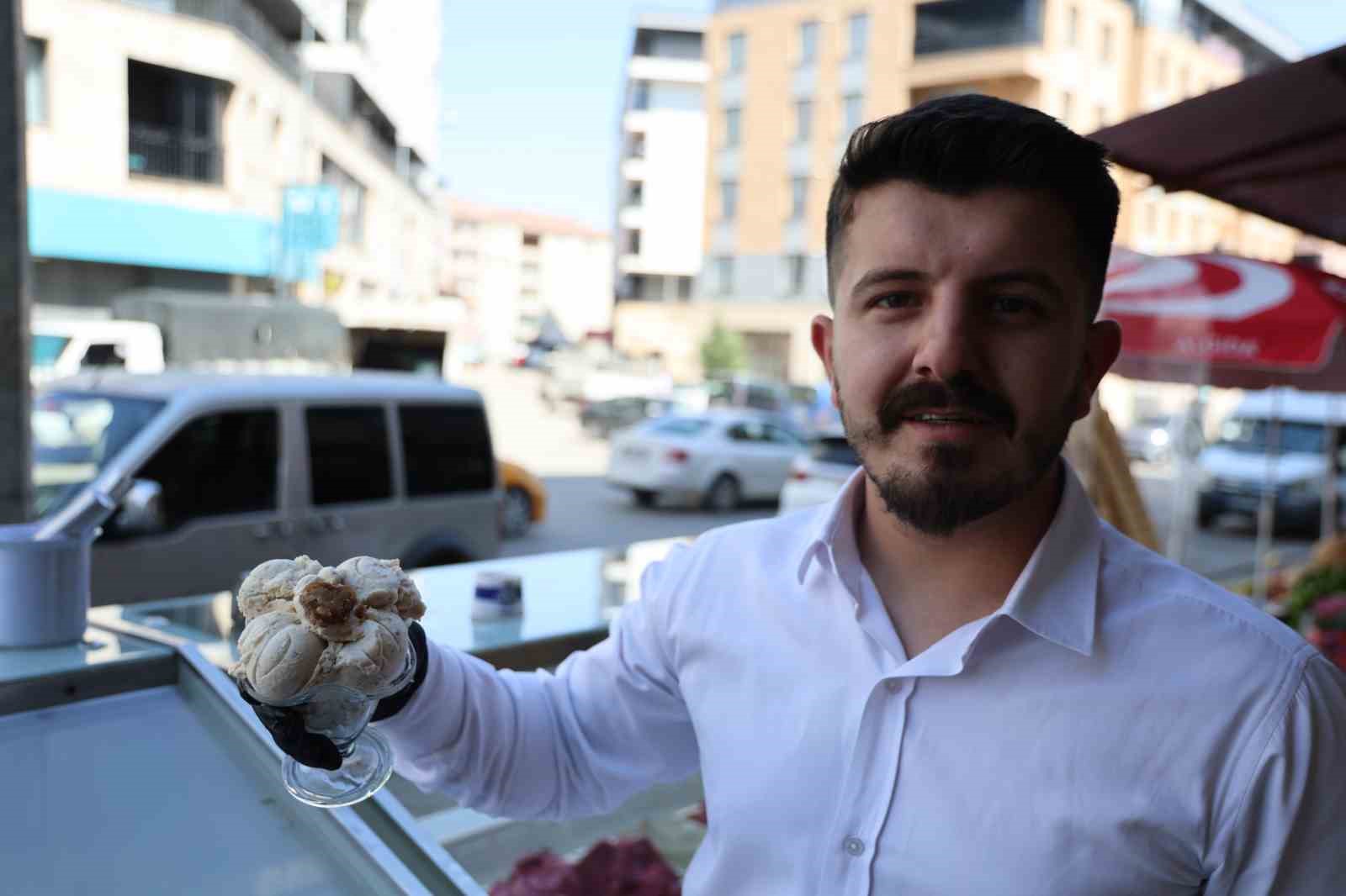 Türkiye’de ilk: Orcikten dondurma yapıldı