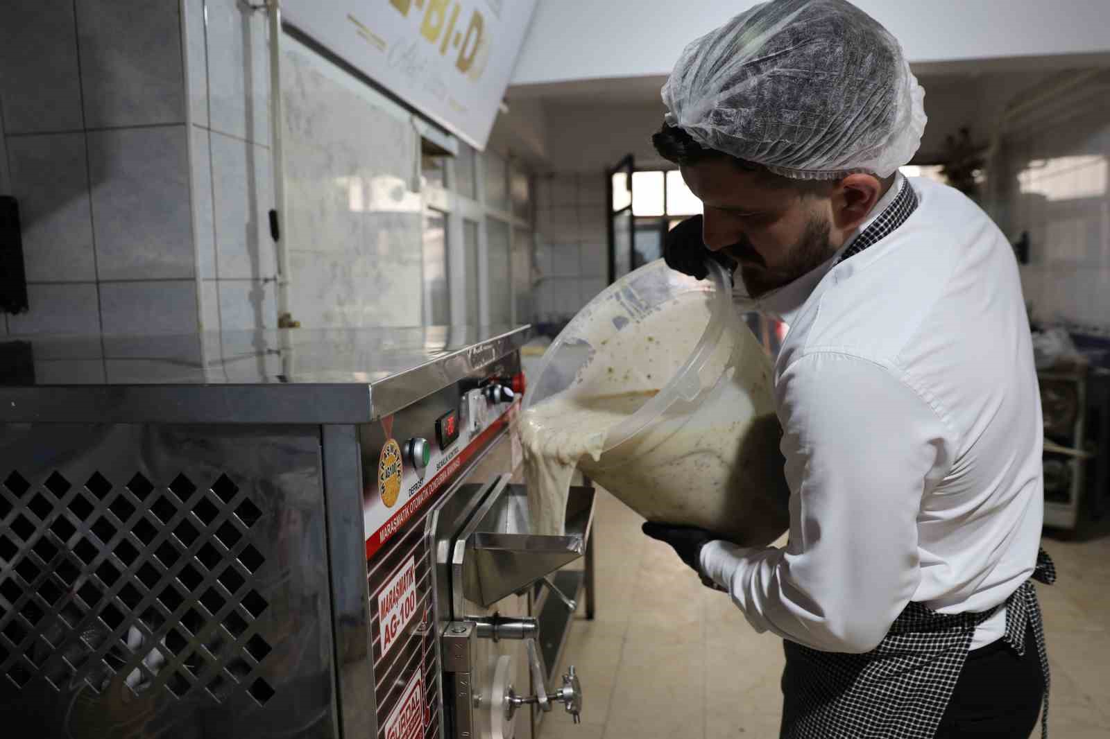 Türkiye’de ilk: Orcikten dondurma yapıldı