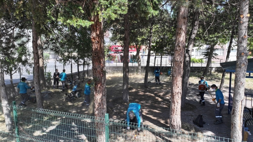 Başkan Çolakbayrakdar: "En kıymetli hazinemiz yavrularımıza daha sağlıklı ortamlar hazırlıyoruz"