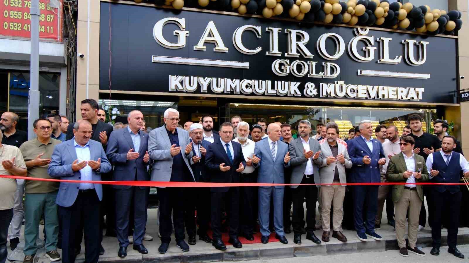 Erzurum iş dünyası, STK temsilcileri ve siyasiler bu açılışta buluştu