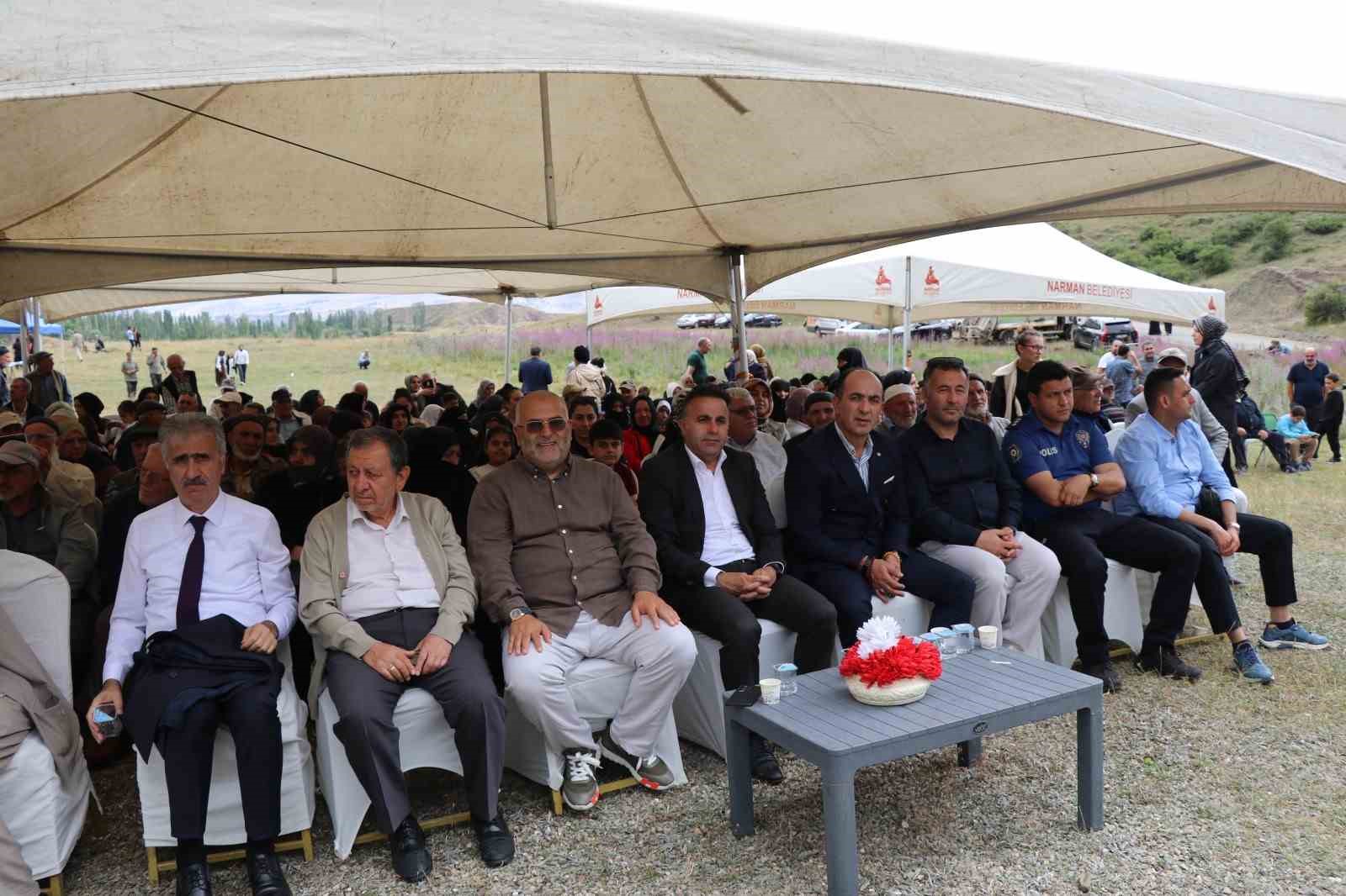 Âşık Sümmani, memleketi Narman Samikale’de yad edildi