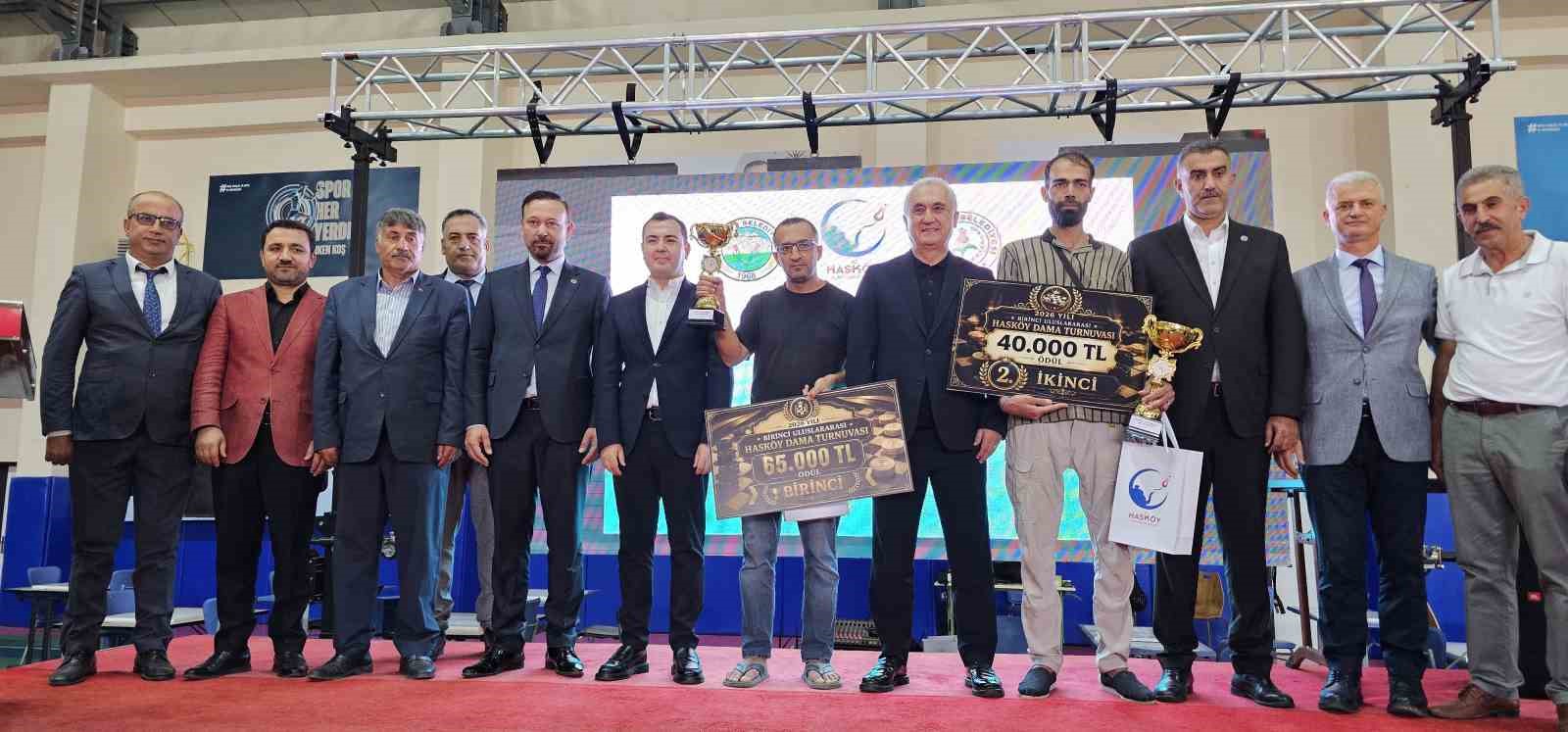 Hasköy’de Uluslararası Dama Turnuvası tamamlandı: 185 bin TL’lik ödüller sahiplerini buldu