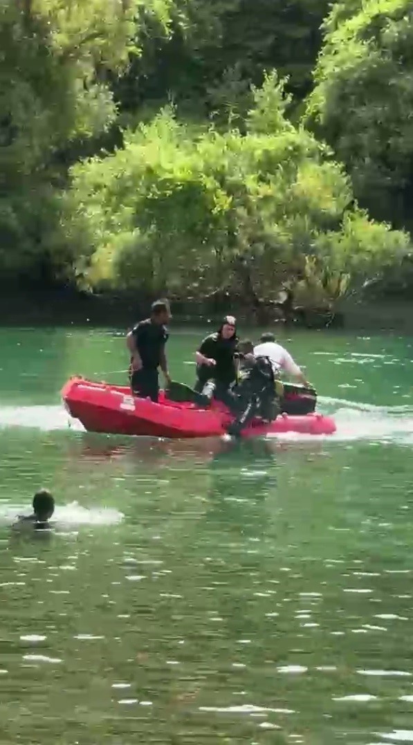 Şırnak’ta 4 kadının bindiği bot devrildi: 1 ölü
