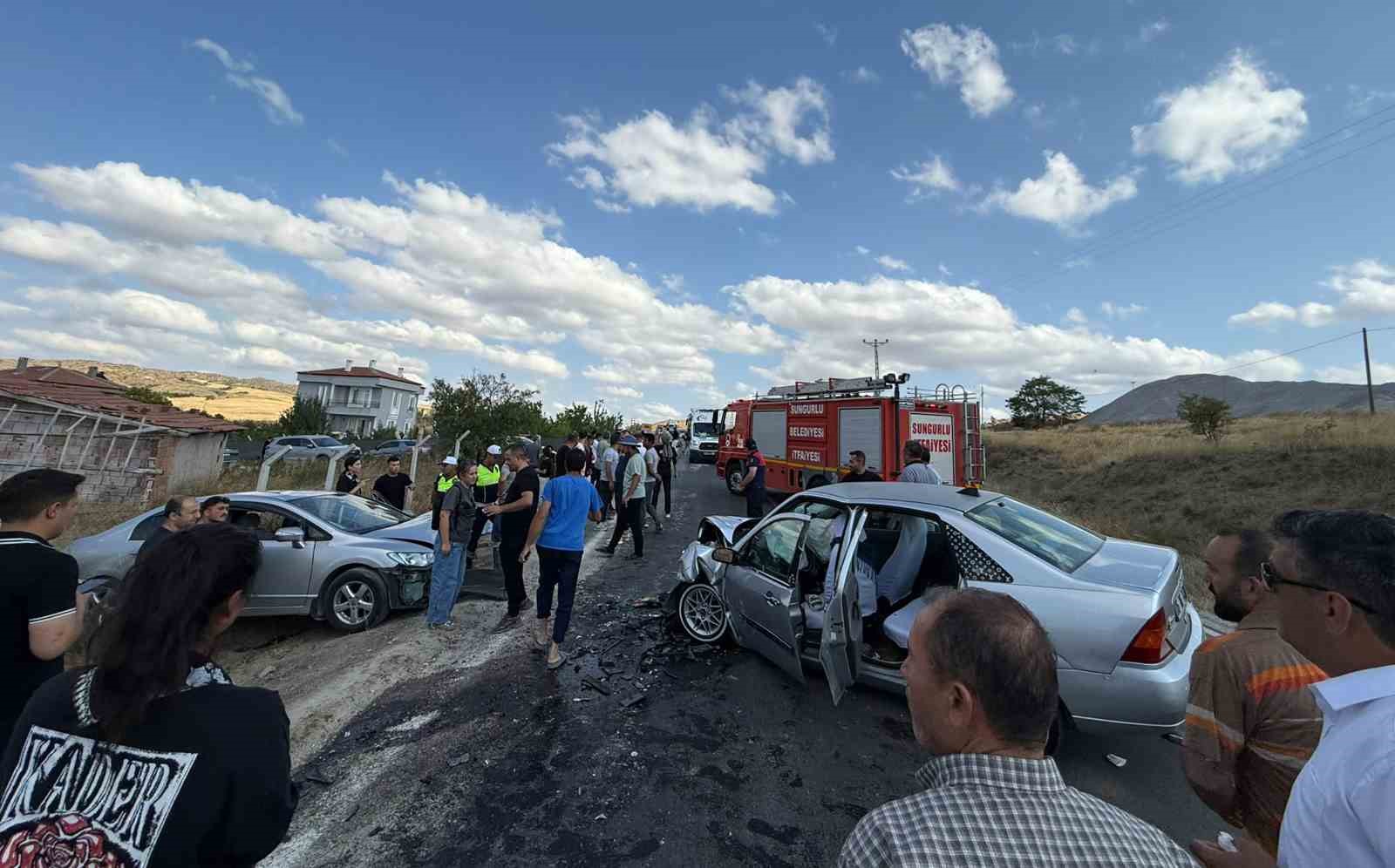 Çorum’da otomobiller çarpıştı: 7 yaralı
