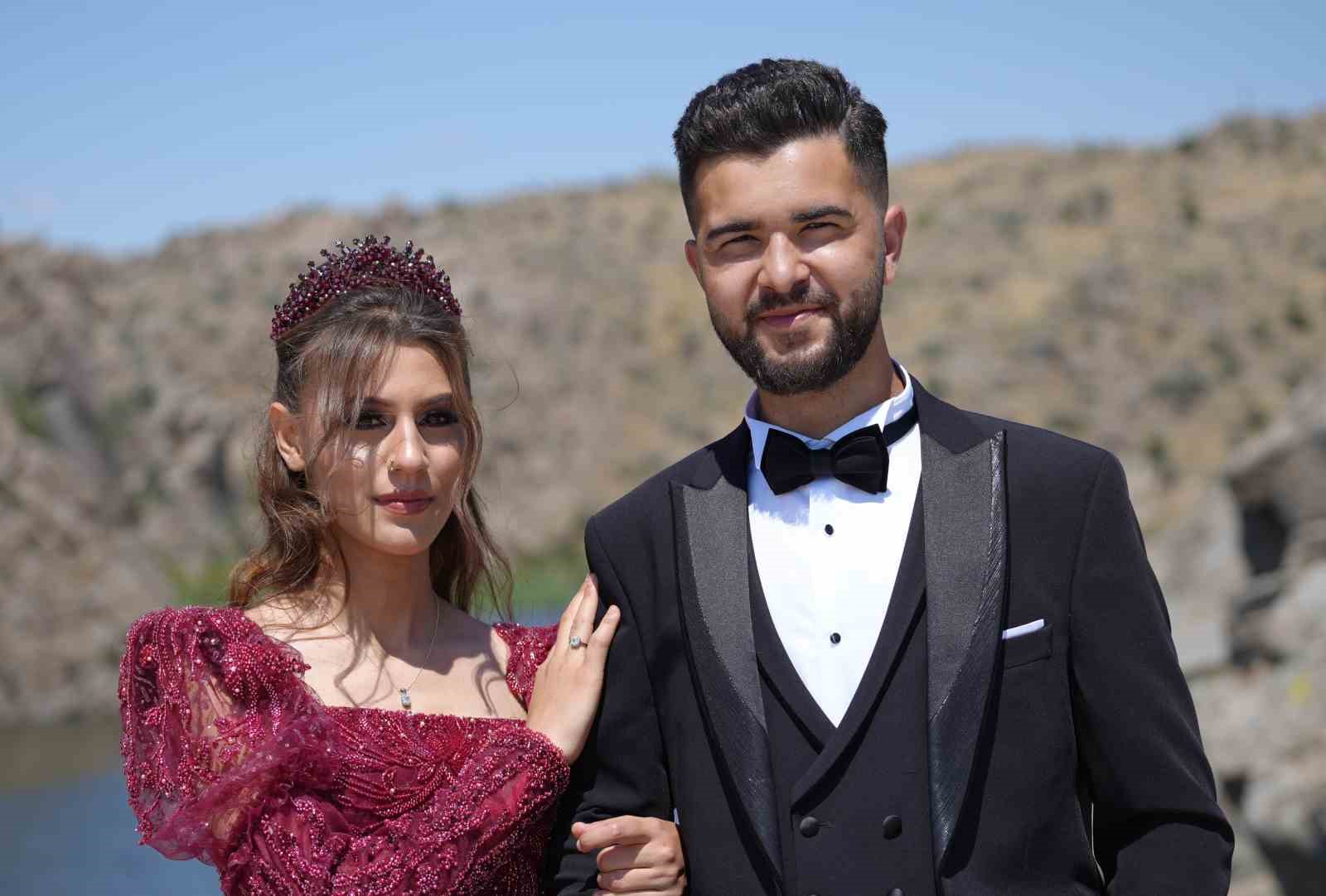 Bozkırın ortasında tekne turu keyfi: Tarih ve doğayla iç içe mekan ziyaretçilerini ağırlıyor