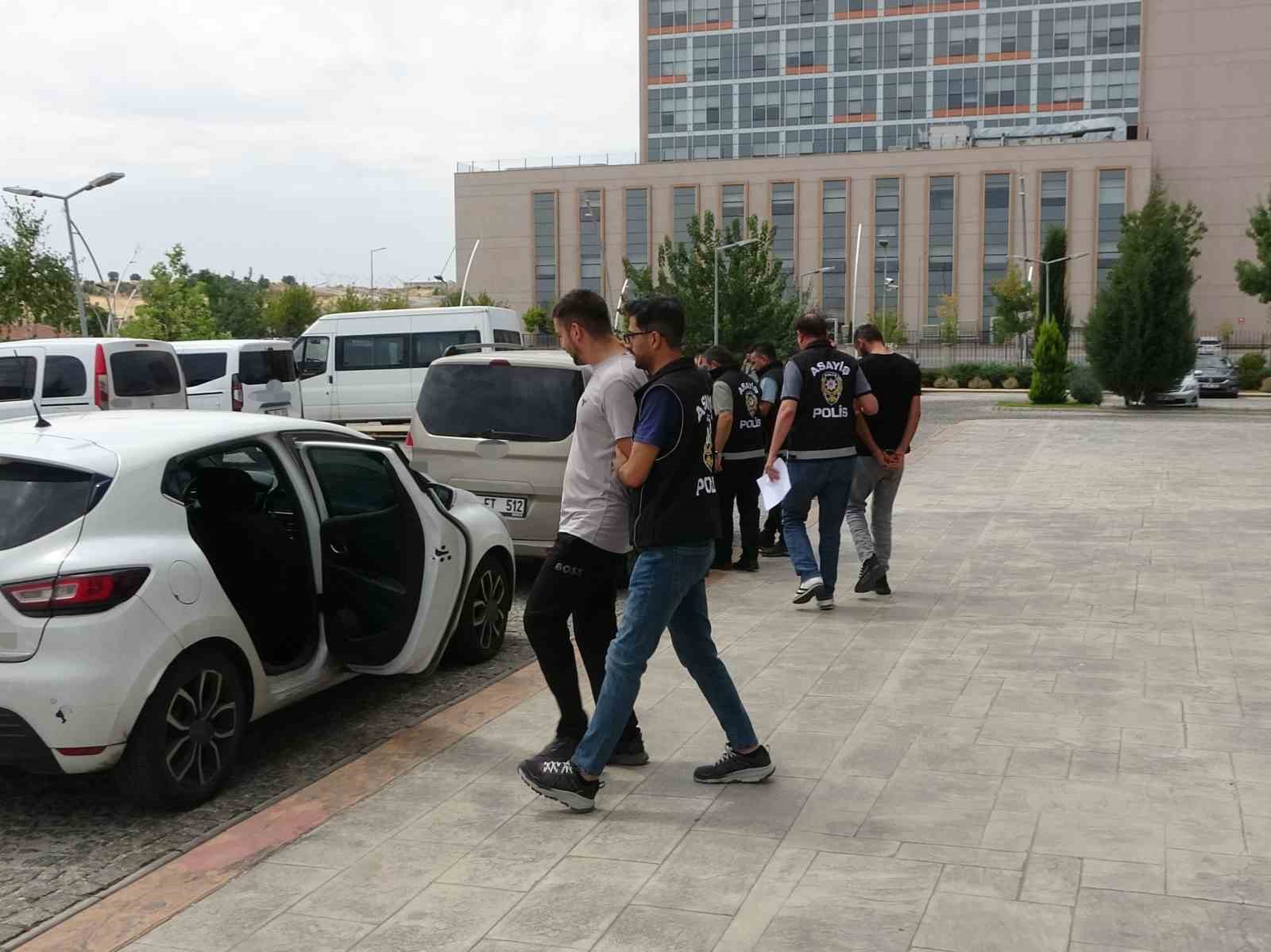 Uşak’ta kuyumcu soygununda 3 şüpheli tutuklandı