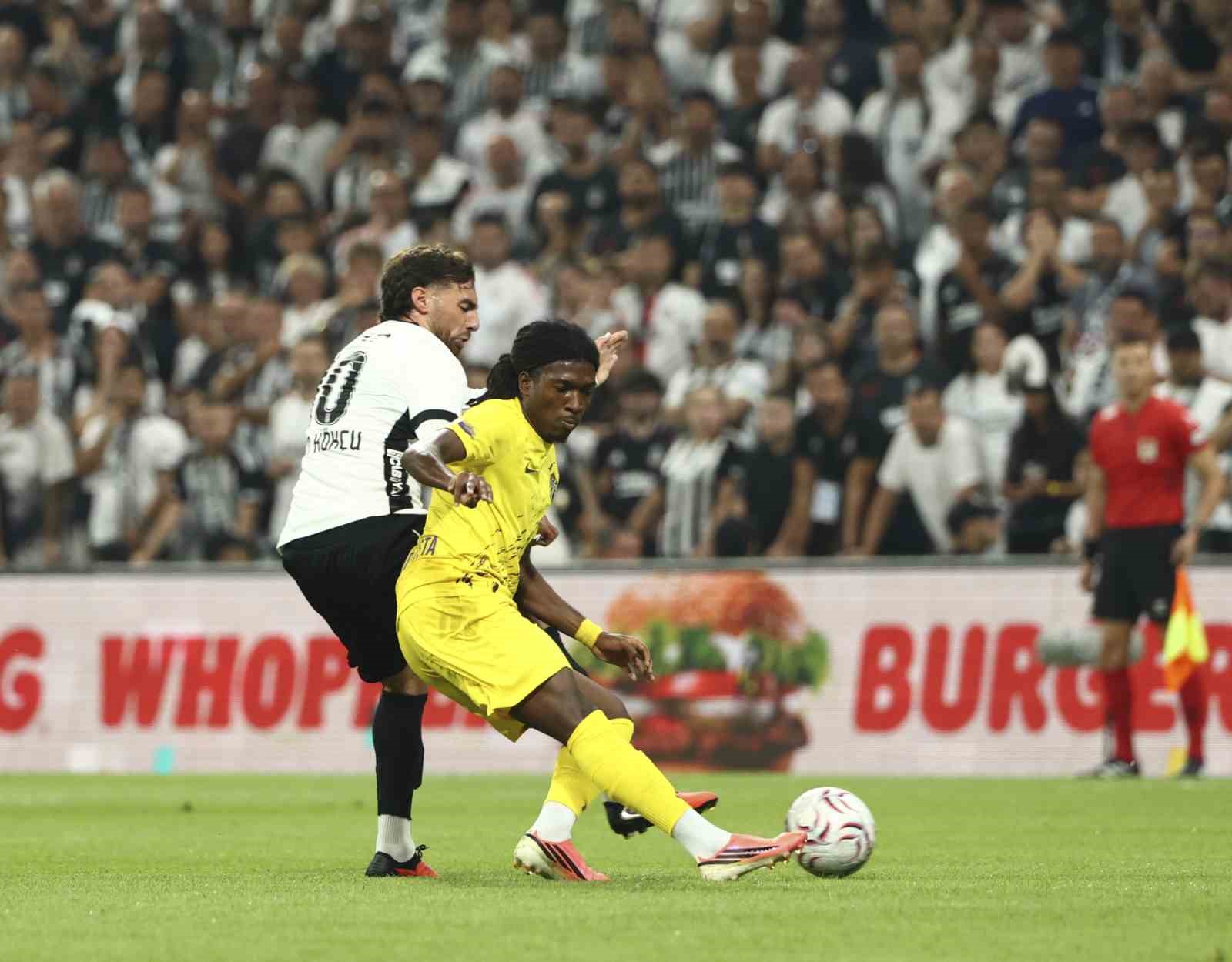 Trendyol Süper Lig: Beşiktaş: 0 - Eyüpspor: 0 (Maç devam ediyor)