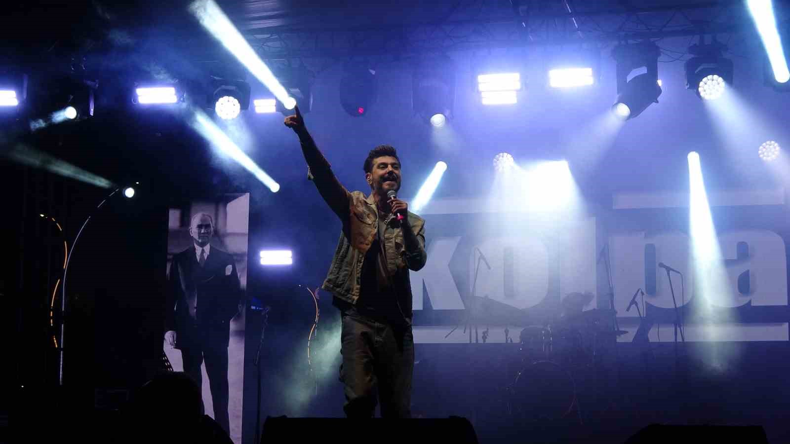 Uluslararası Sürmeli Şenlikleri renkli görüntülerle sona erdi