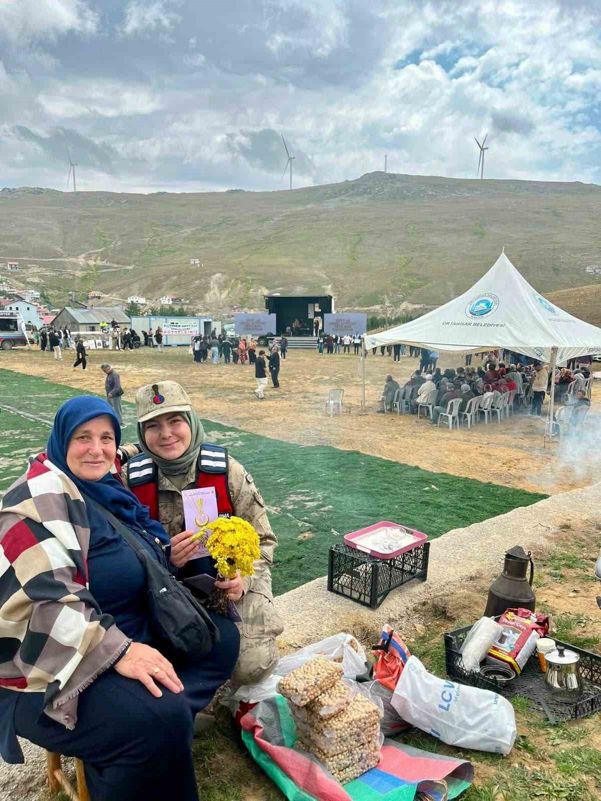 Bayburt’ta yayla şenliğinde 763 kişiye güvenlik bilgilendirmesi