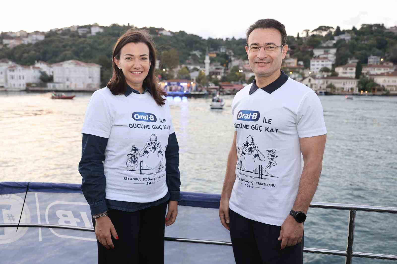 Dünyanın ilk ve tek kıtalararası triatlon heyecanı İstanbul’da yaşandı