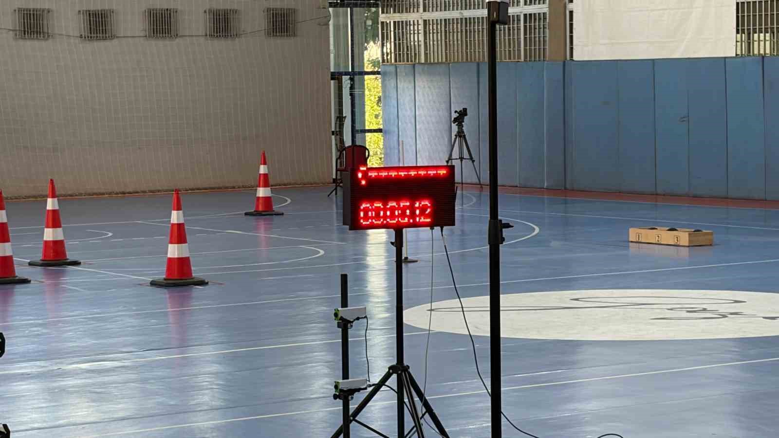 ÖZYES, 2 yıldır ÖSYM bünyesinde tek sınav haline getirilerek uygulanıyor