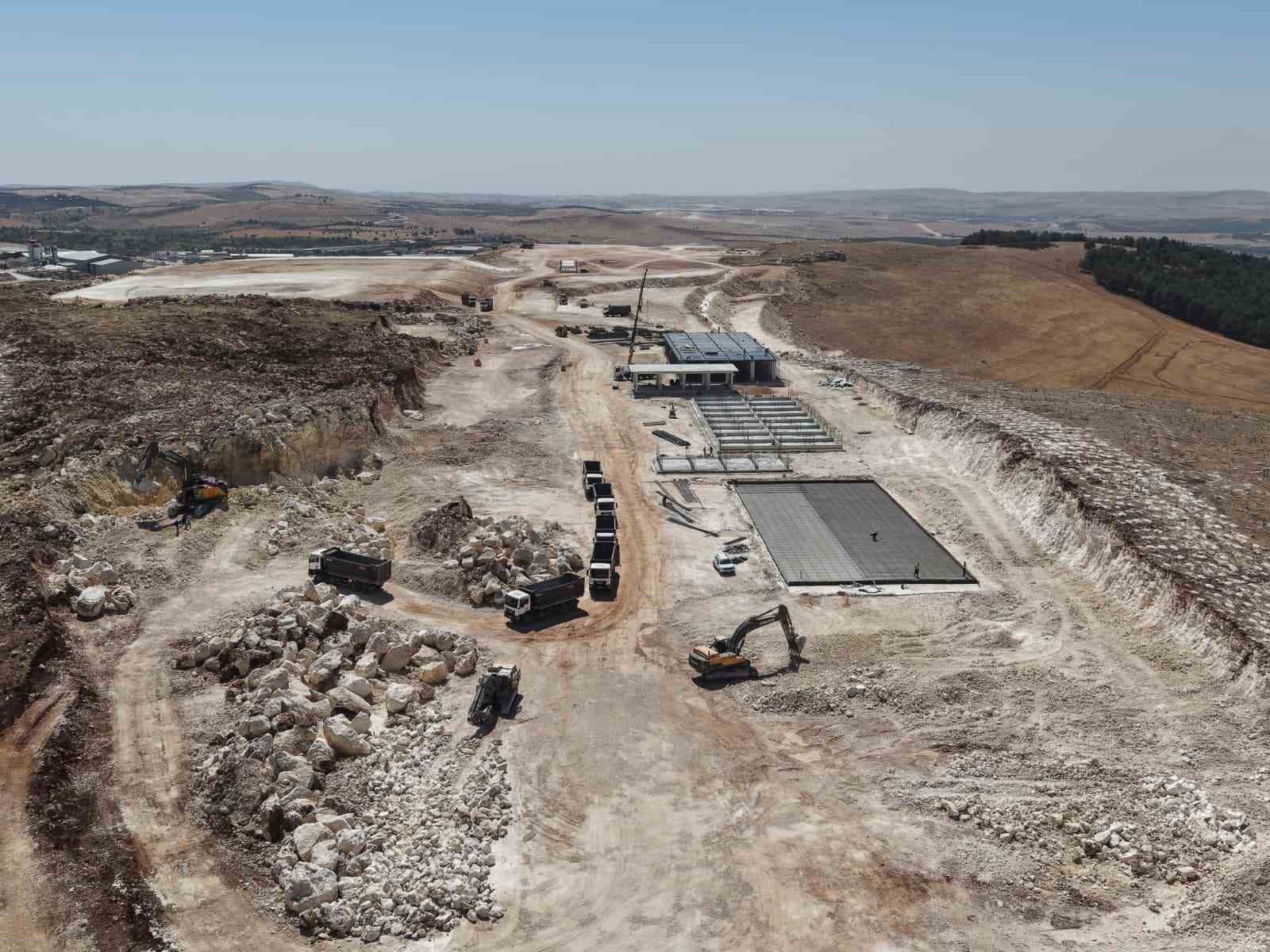 Yılmaz Adrena park’ta çalışmaları inceledi