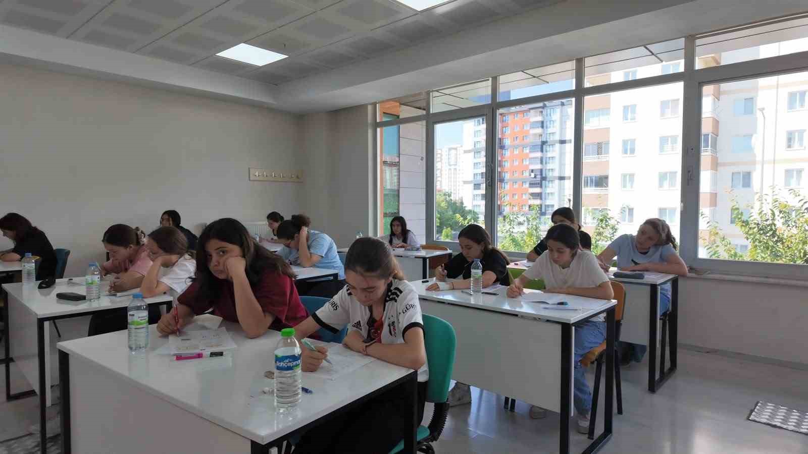 Genç KAYMEK’in LGS Deneme Sınavı’na yoğun ilgi