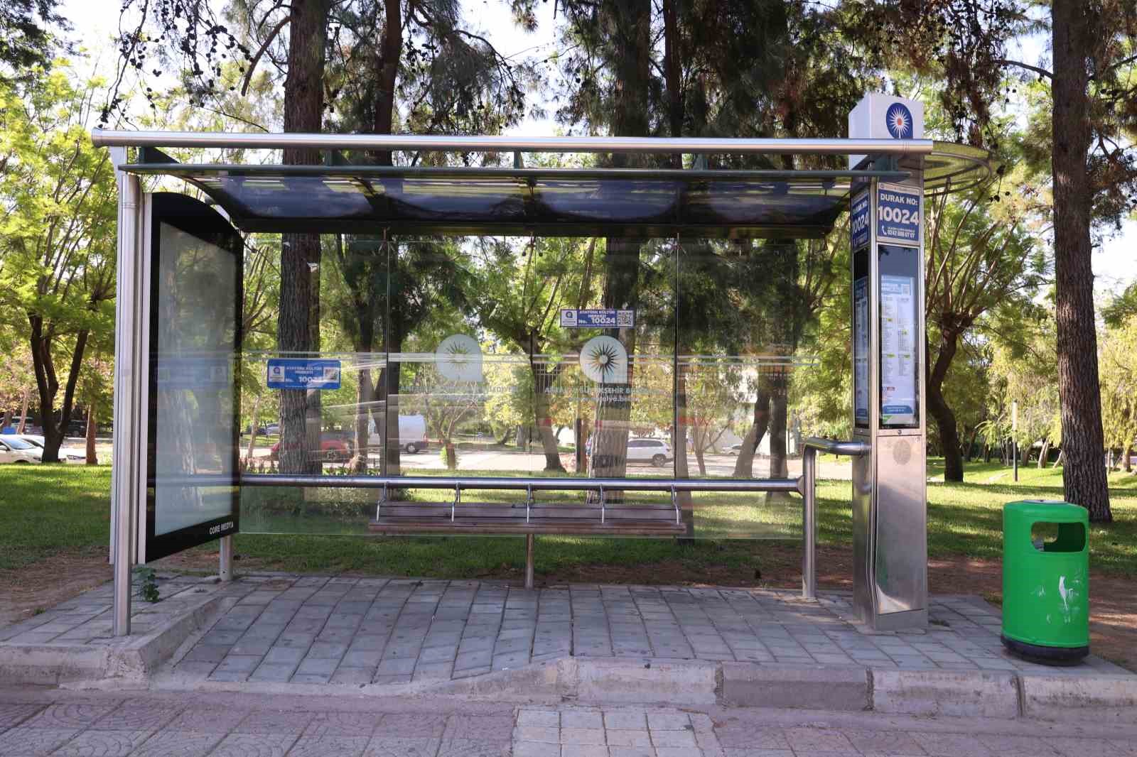 Antalya’da engelli dostu durak sayısı artıyor