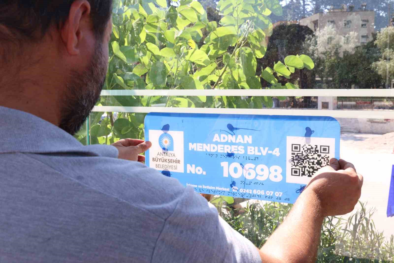 Antalya’da engelli dostu durak sayısı artıyor