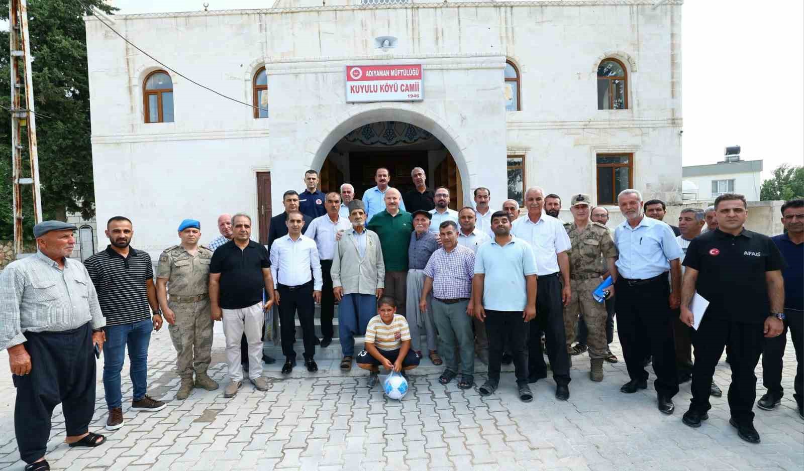 Vali Küçük, köylerin taleplerini yerinde dinledi