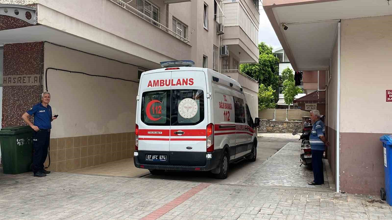 Alanya’da balkondan düşen yaşlı kadın hayatını kaybetti