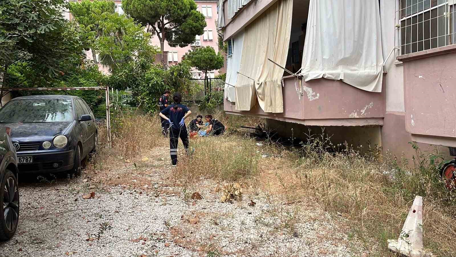 Alanya’da balkondan düşen yaşlı kadın hayatını kaybetti