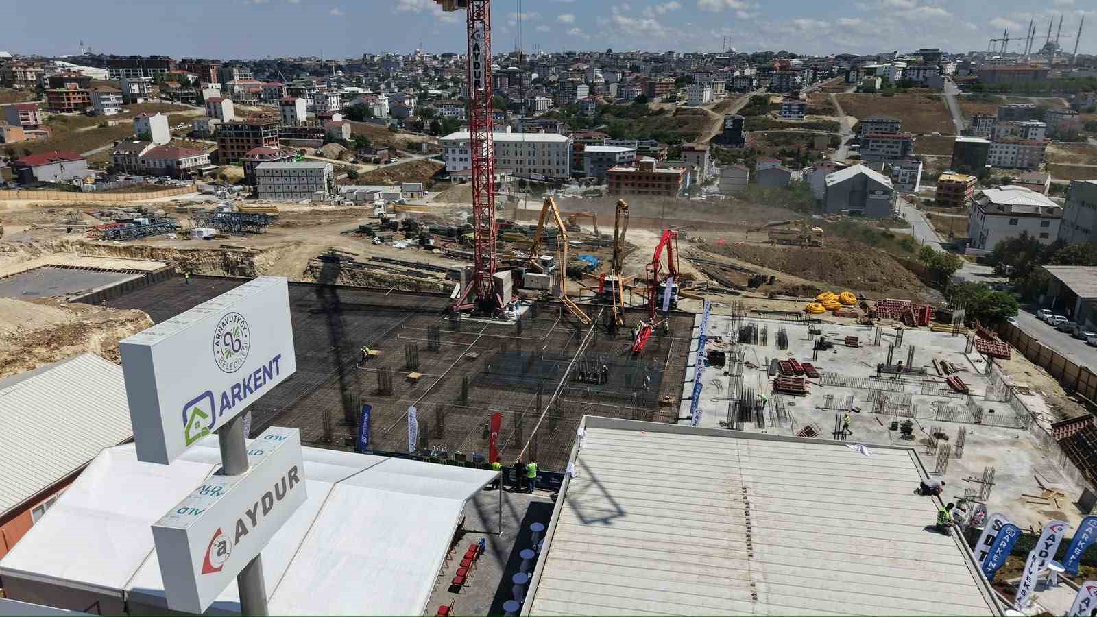 17 Ağustos depreminin sene-i devriyesinde Arnavutköy’de yeni konutların temeli atıldı