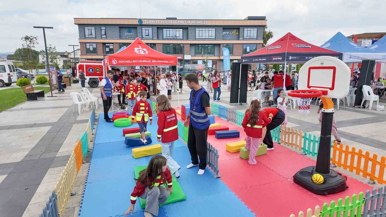 Başiskele’de gençlere yönelik afet farkındalık programı düzenlendi