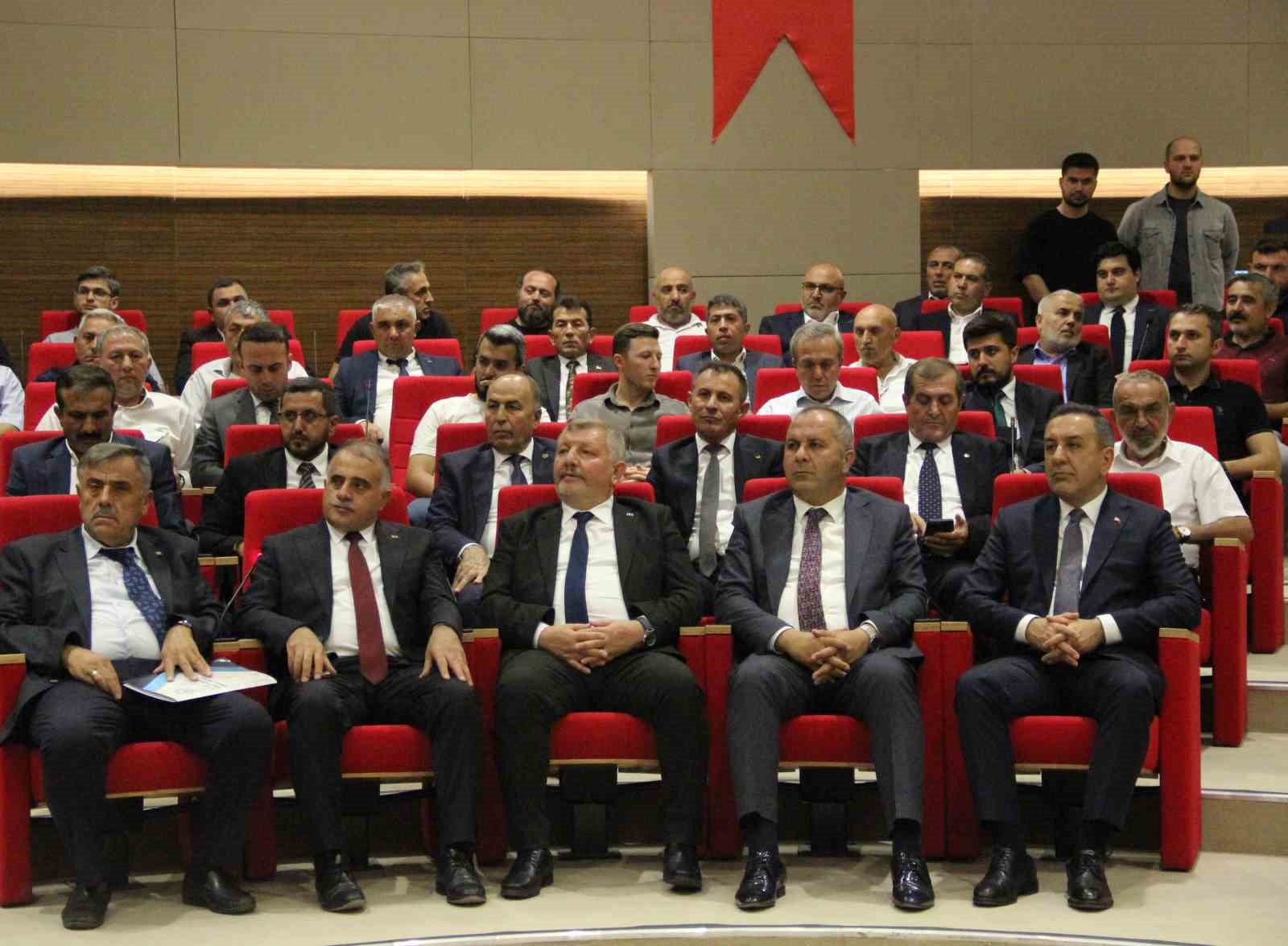 Bakan Bolat’tan Süper Lig’e yükselen Çorum Spor’a tebrik: "Kalıcı ve başarılı olsun"