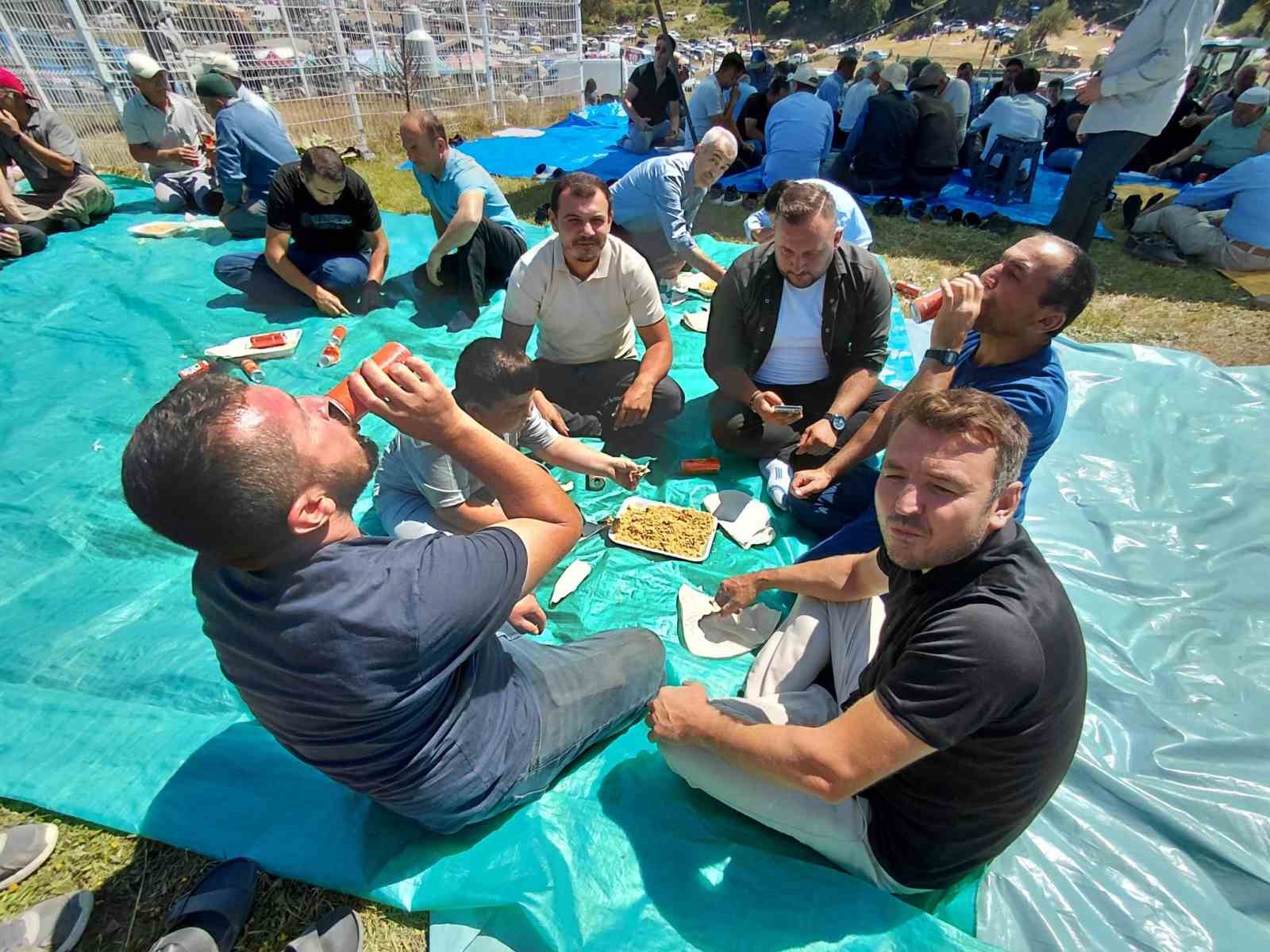 Abant’ta Hacet Bayramı renkli görüntülere sahne oldu