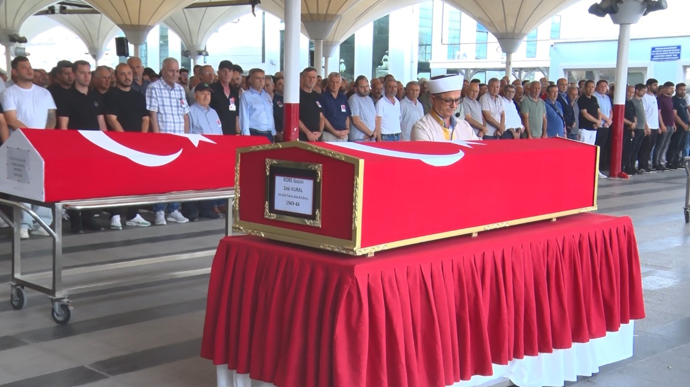 Ankara’daki son Kore gazilerinden 101 yaşındaki Zeki Kural toprağa verildi