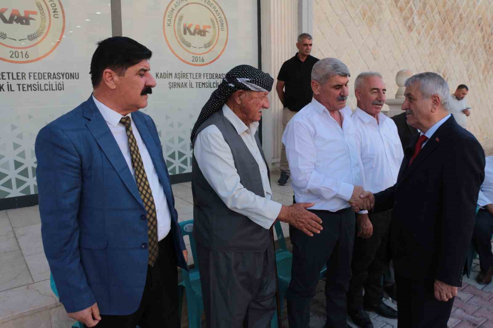 Şırnak’ta aşiret liderleri ve kanaat önderlerinden "çerçeve yasa"ya tam destek