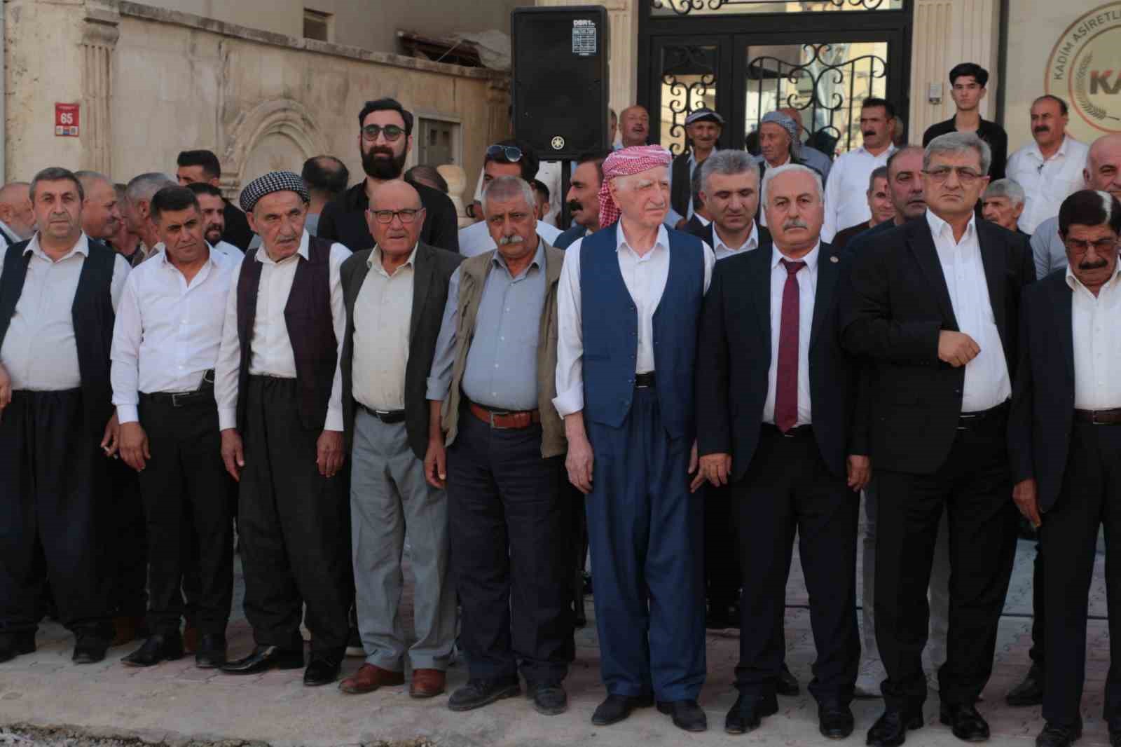 Şırnak’ta aşiret liderleri ve kanaat önderlerinden "çerçeve yasa"ya tam destek