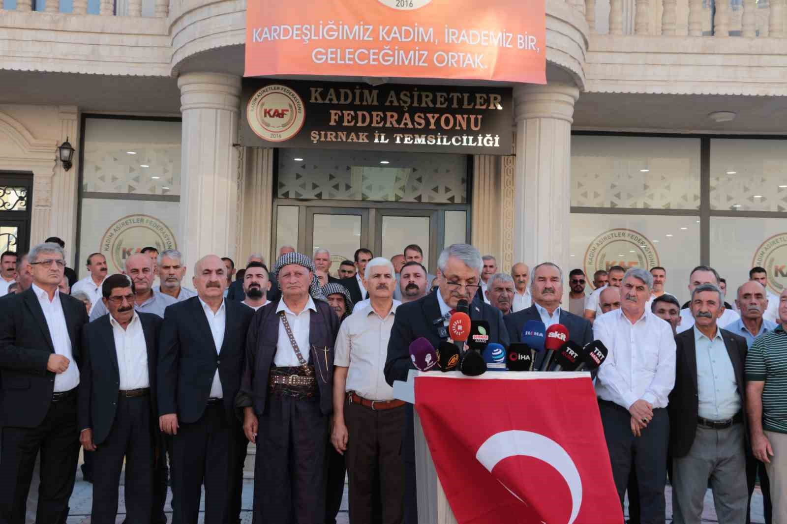 Şırnak’ta aşiret liderleri ve kanaat önderlerinden "çerçeve yasa"ya tam destek