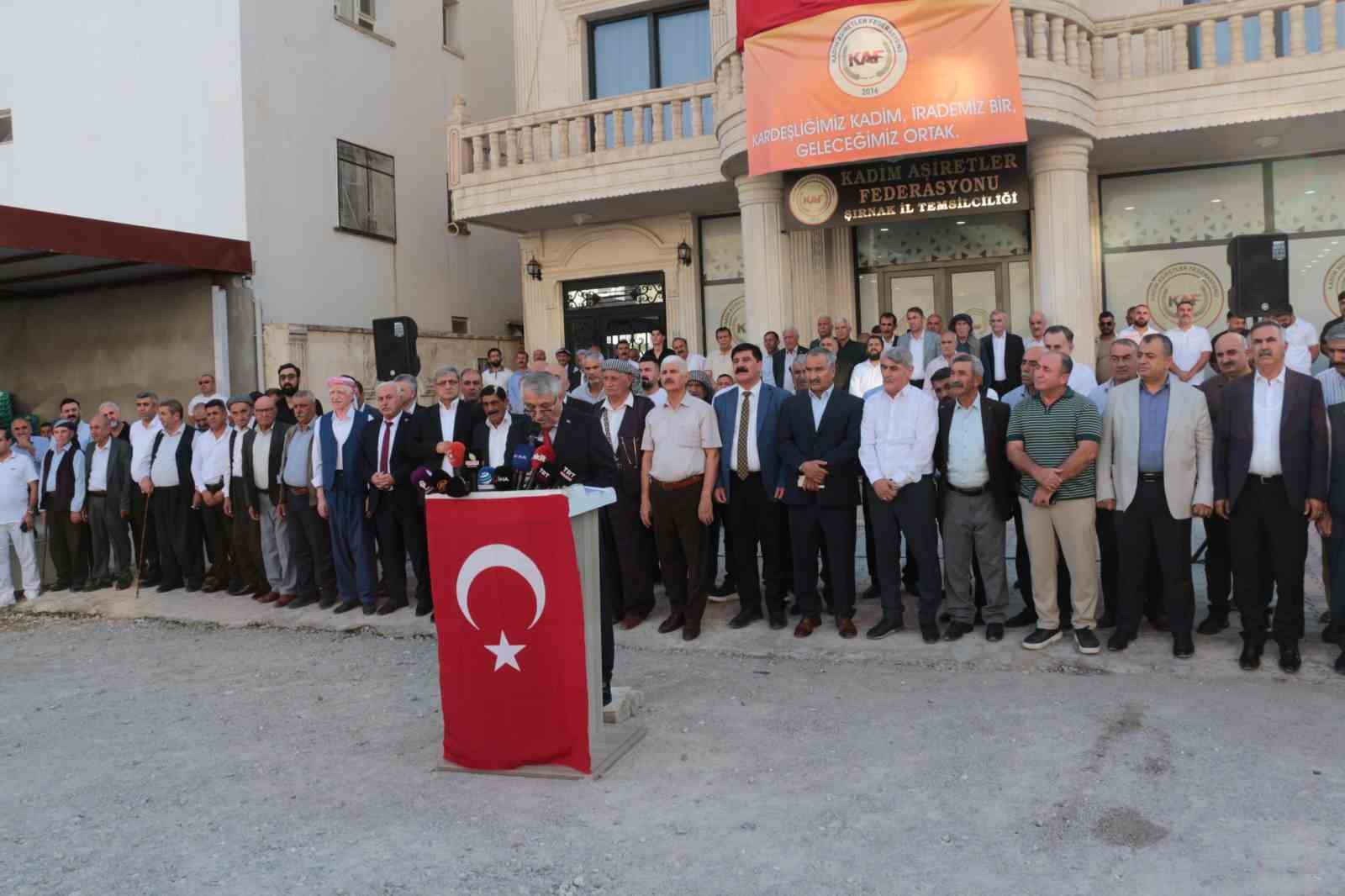 Şırnak’ta aşiret liderleri ve kanaat önderlerinden "çerçeve yasa"ya tam destek