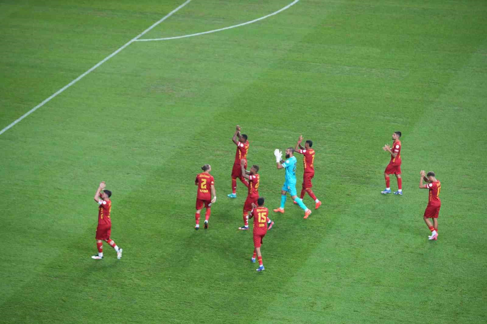 Trendyol Süper Lig: Samsunspor: 0 - Göztepe: 1 (Maç devam ediyor)