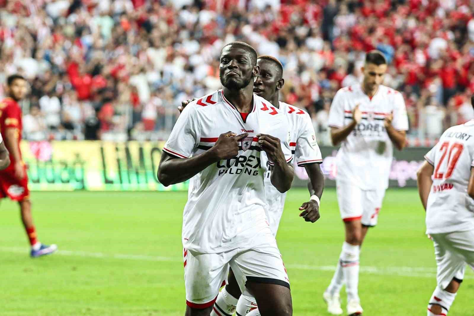 Trendyol Süper Lig: Samsunspor: 3 - Göztepe: 3 (Maç sonucu)