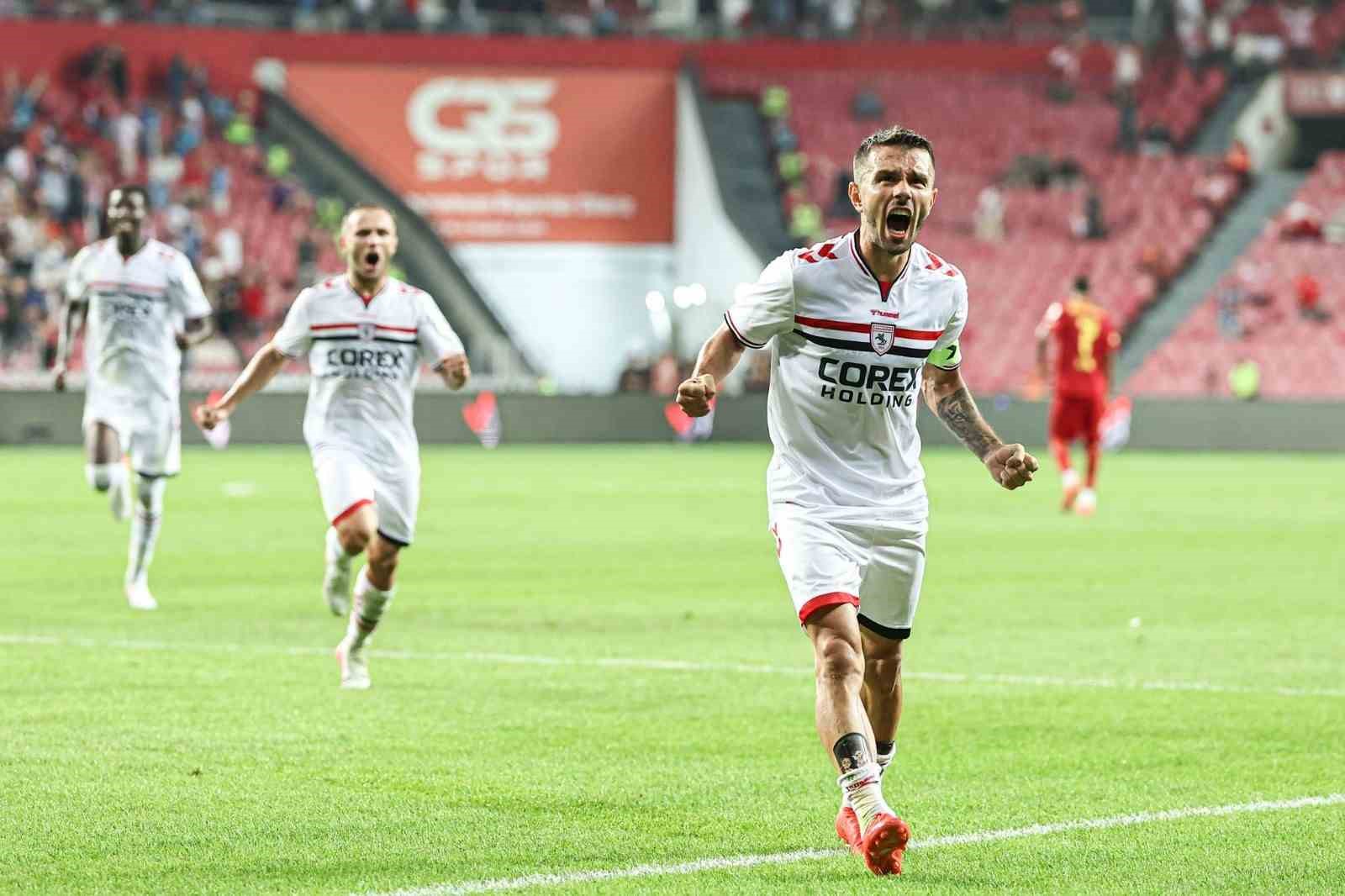 Trendyol Süper Lig: Samsunspor: 3 - Göztepe: 3 (Maç sonucu)