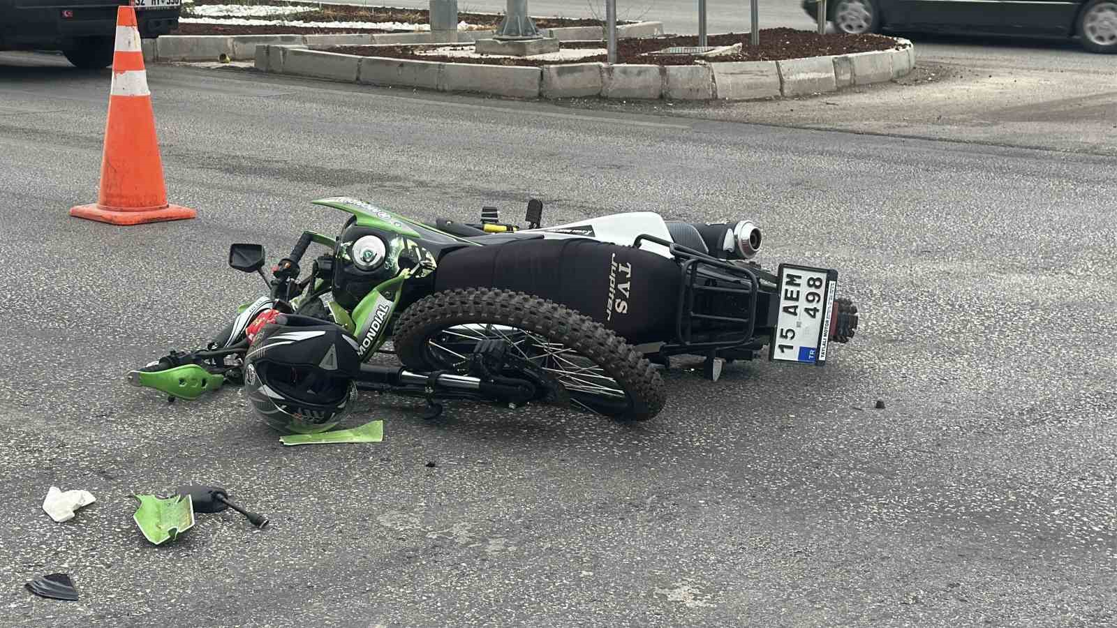 Burdur’da otomobille çarpışan motosikletin sürücüsü 2 günlük yaşam mücadelesini kaybetti