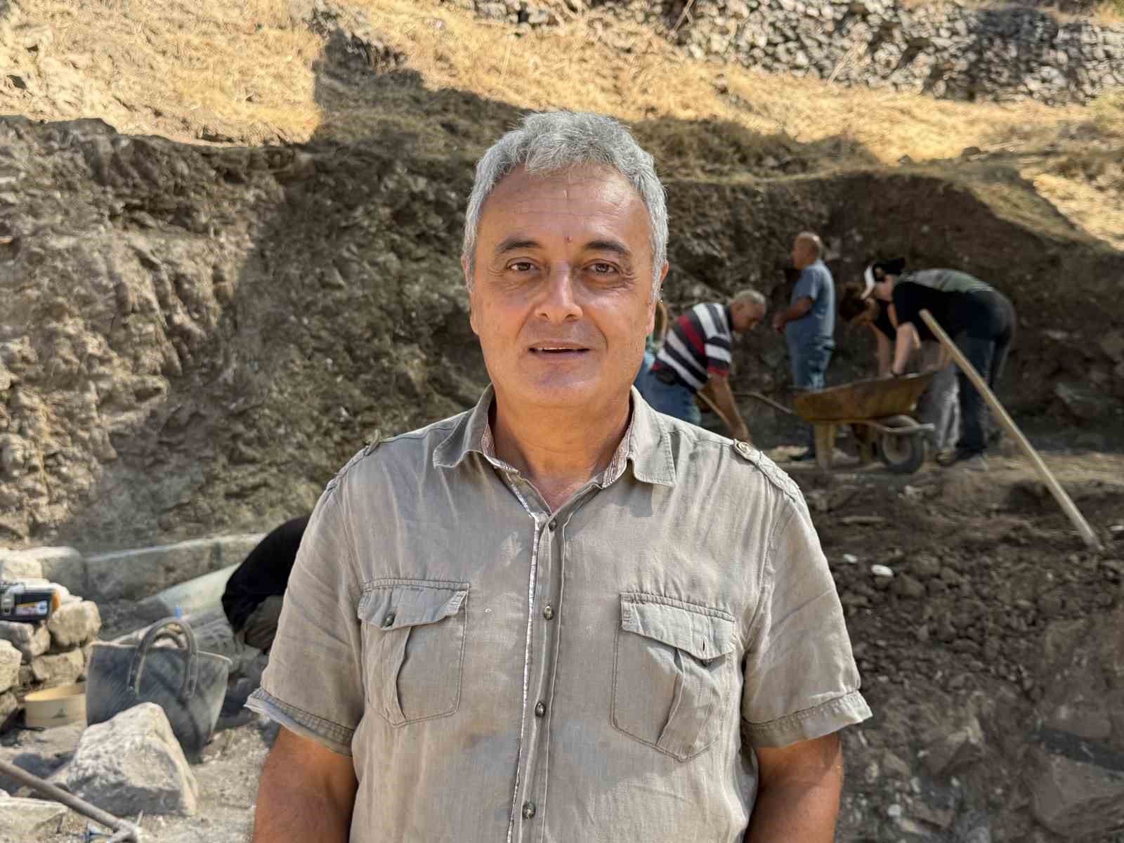 Antandros Antik Kenti’nde bin 600 yıllık kilise gün yüzüne çıkarılıyor