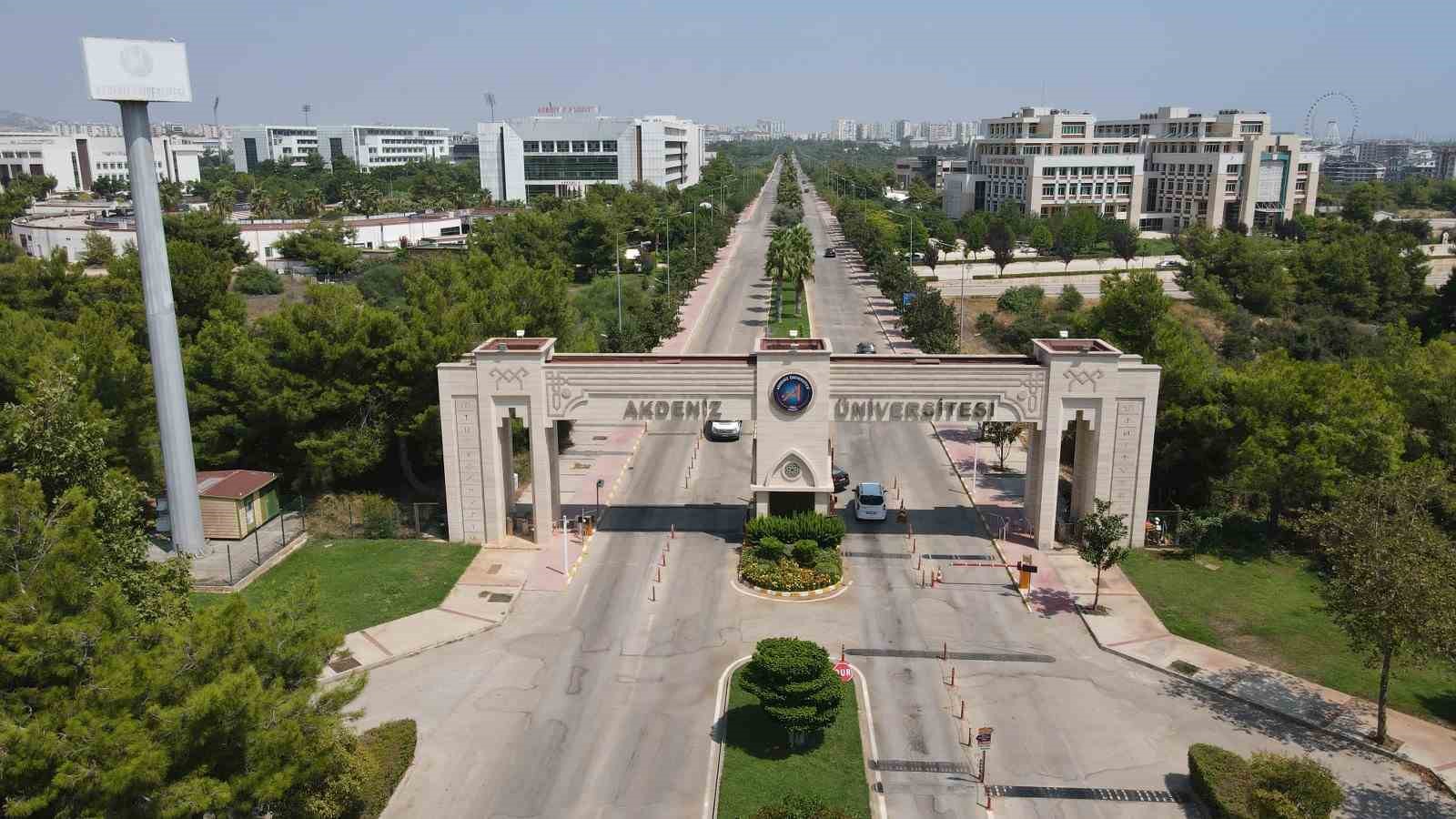 Akdeniz Üniversitesi Çevre Hizmet Ödülleri 28’inci kez sahiplerini buldu