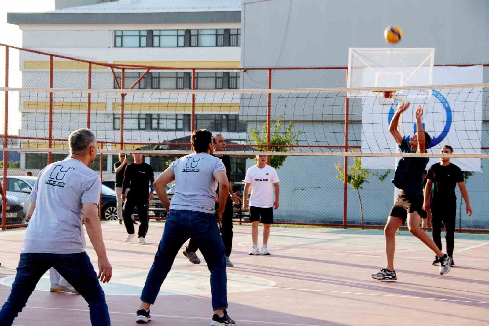 Kütahya’da Firmalar Arası Voleybol Turnuvası’nın şampiyonu belli oldu