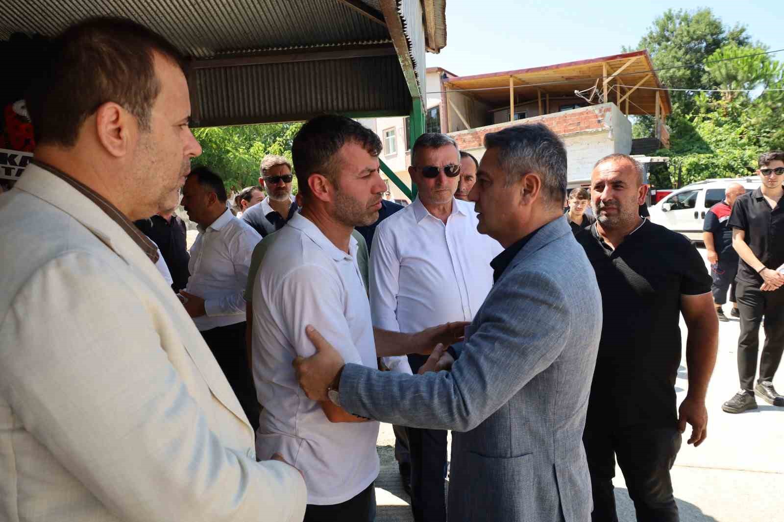 Kanala düşen otomobilde hayatını kaybeden Emircan toprağa verildi