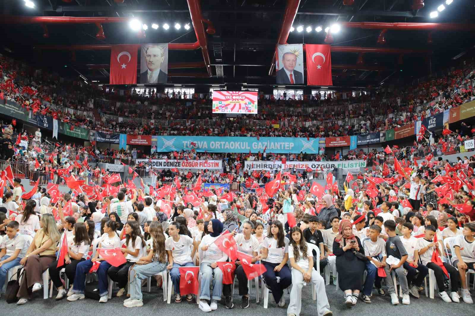 Gaziantep’te TÜGVA Yaz Okulu’nda renkli kapanış