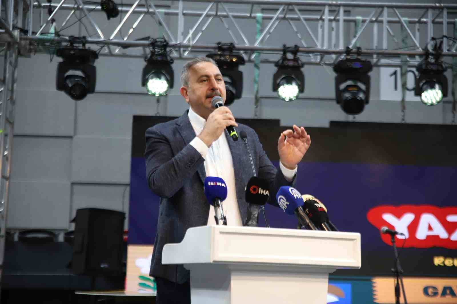 Gaziantep’te TÜGVA Yaz Okulu’nda renkli kapanış