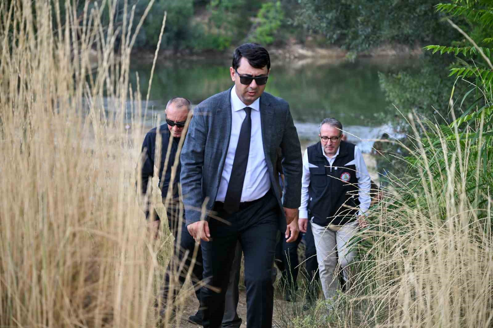 Uşak’ta Göğem Göleti’ne pullu sazan yavruları bırakıldı