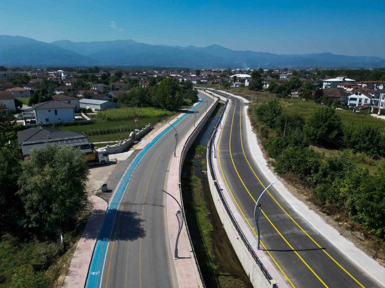 Akyazı trafiğini rahatlatacak projede ikinci etap bitti