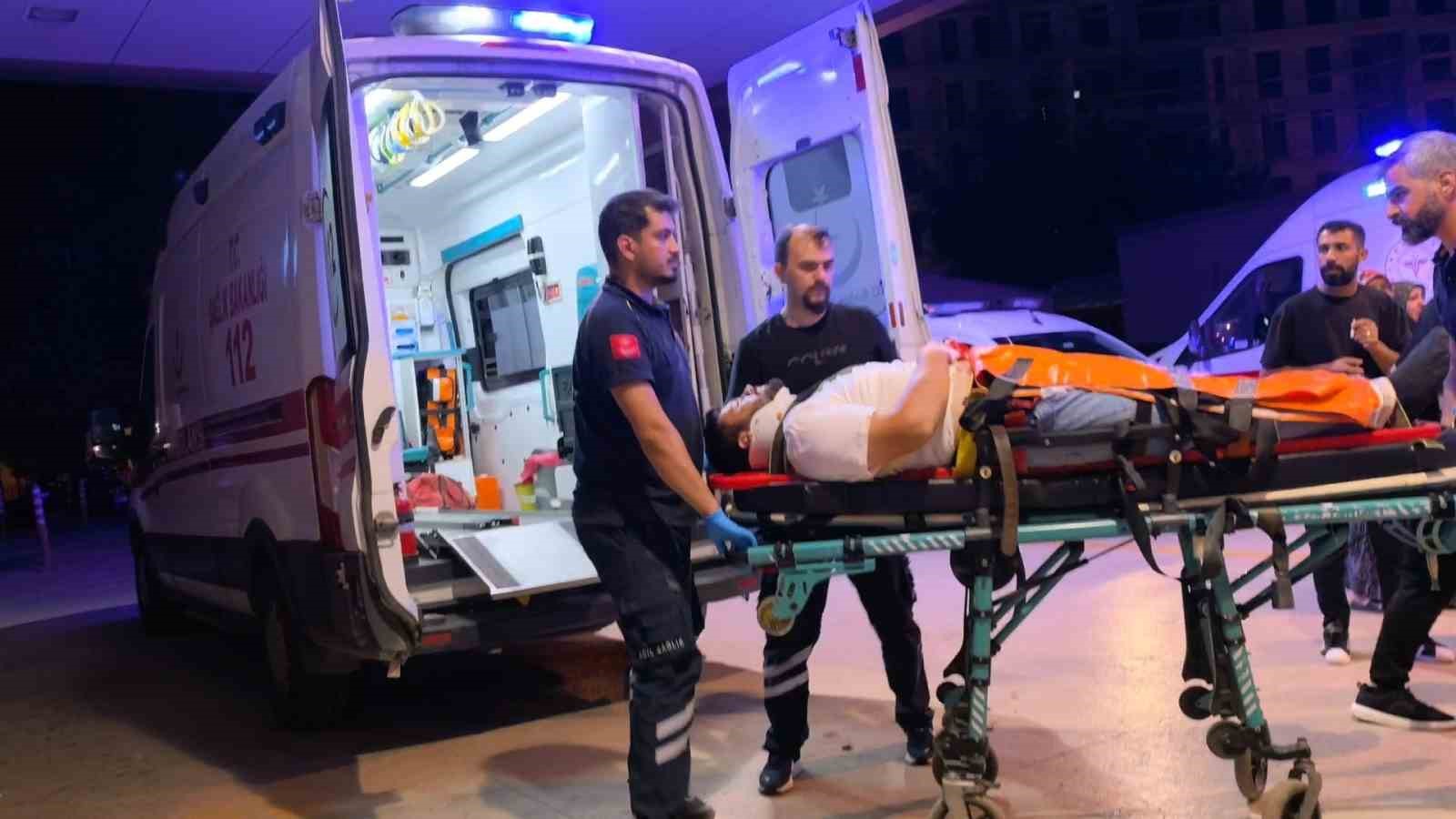 Otomobil ile motosiklet kafa kafaya çarpıştı: 1 ağır yaralı