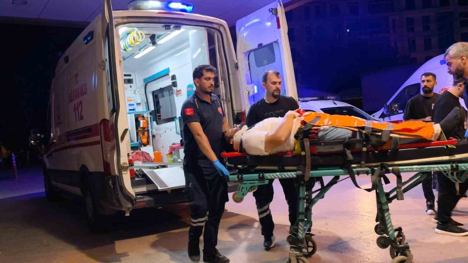 Otomobil ile motosiklet kafa kafaya çarpıştı: 1 ağır yaralı
