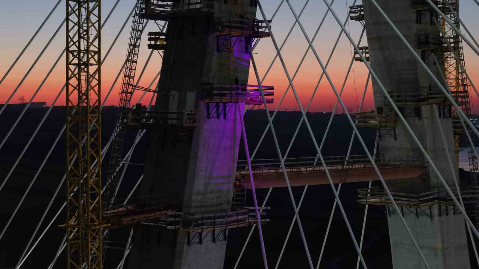 Kanal İstanbul’lun ilk köprüsünde 250 tonluk dev operasyon