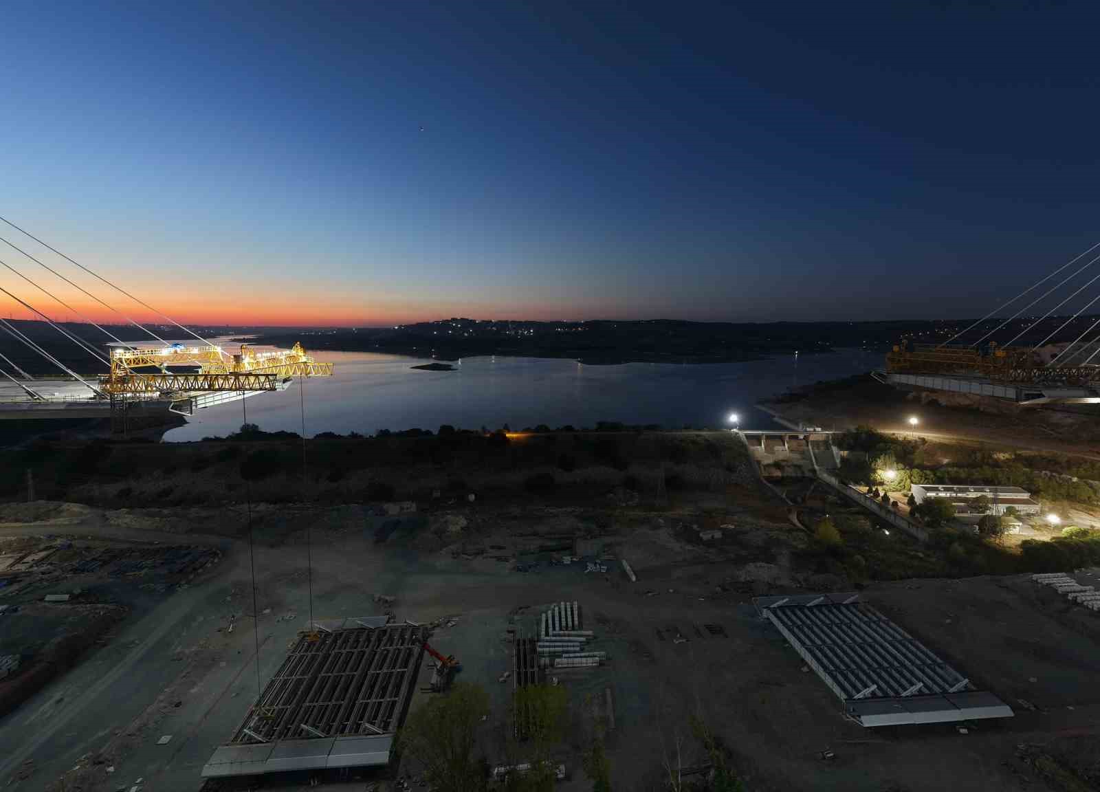 Kanal İstanbul’lun ilk köprüsünde 250 tonluk dev operasyon